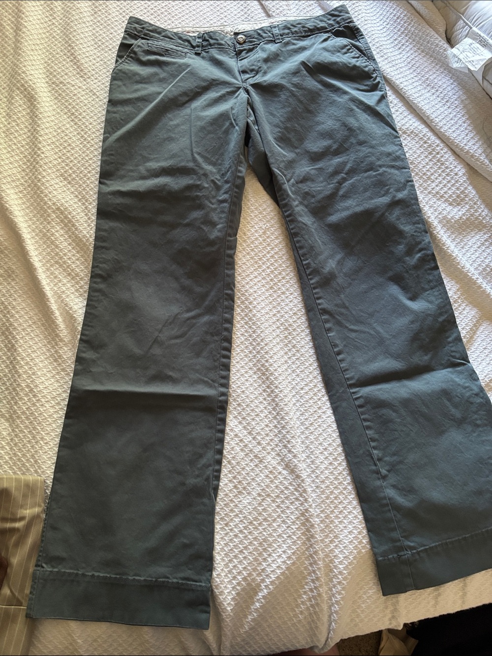 Women’s Old Navy chinos size 8